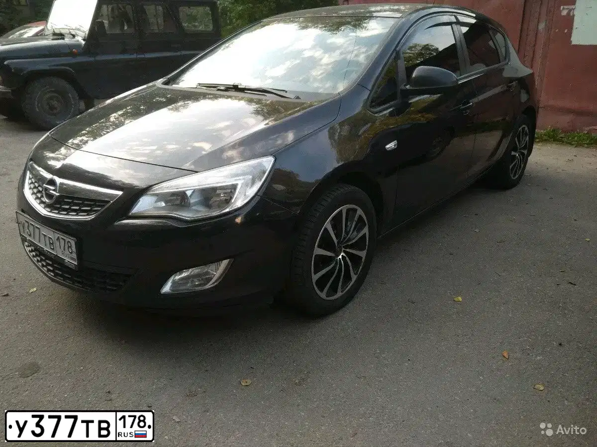 Фото автомобиля OPEL ASTRA, 2011 — госномер У377ТВ178. Цвет: ЧЕРНЫЙ МЕТАЛЛИК