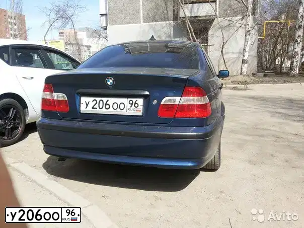 Фото автомобиля BMW SERIE 3, 2004 — госномер У206ОО96. Цвет: Темно-синий