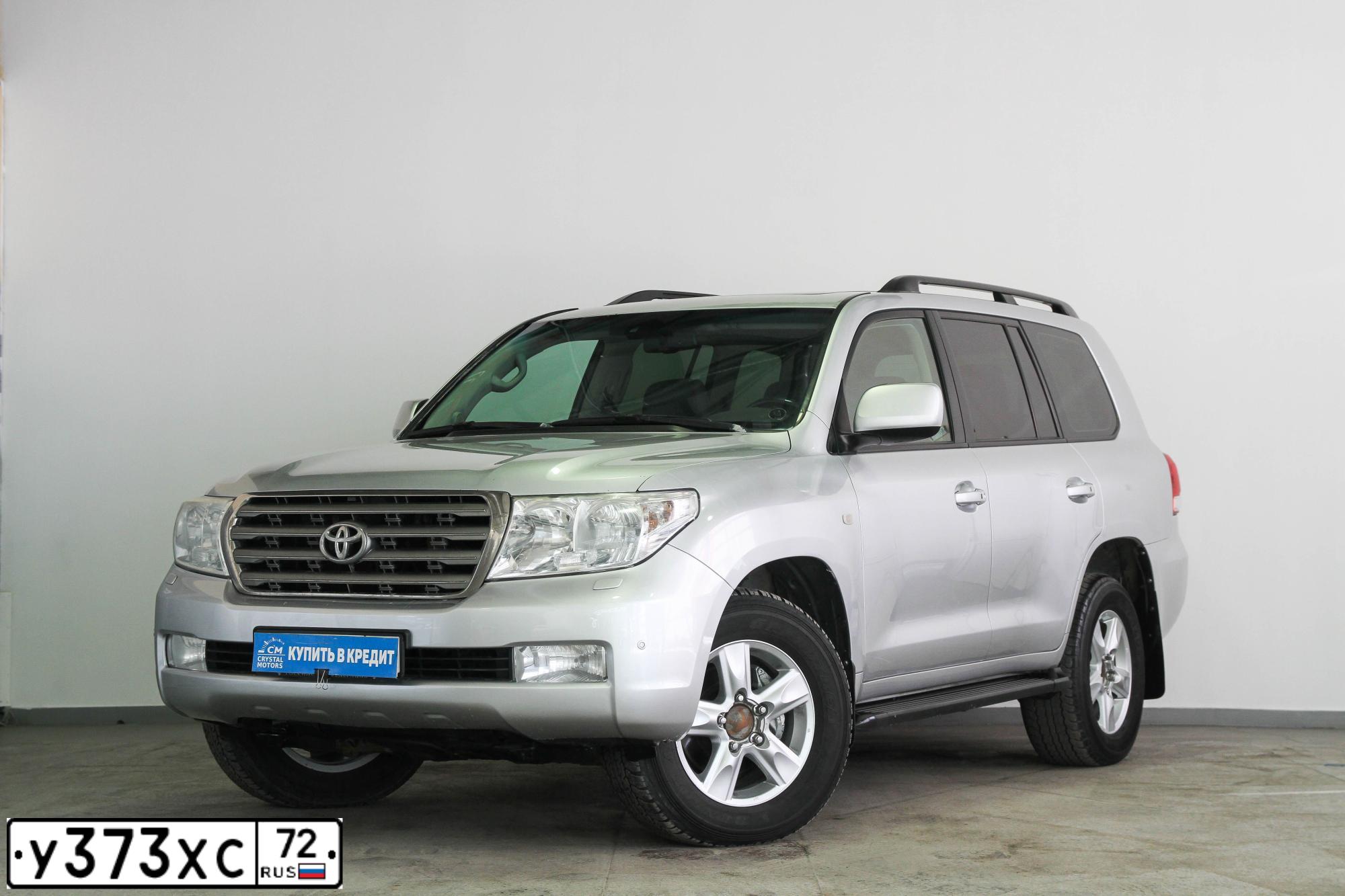 Фото автомобиля TOYOTA LANDCRUISER 200, 2010 — госномер А076ТО72. Цвет: Серебристый