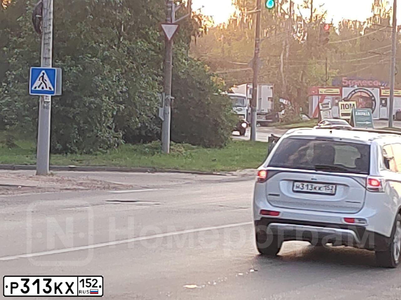 Фото автомобиля TOYOTA CAMRY, 2018 — госномер Р313КХ152. Цвет: ЧЕРНЫЙ