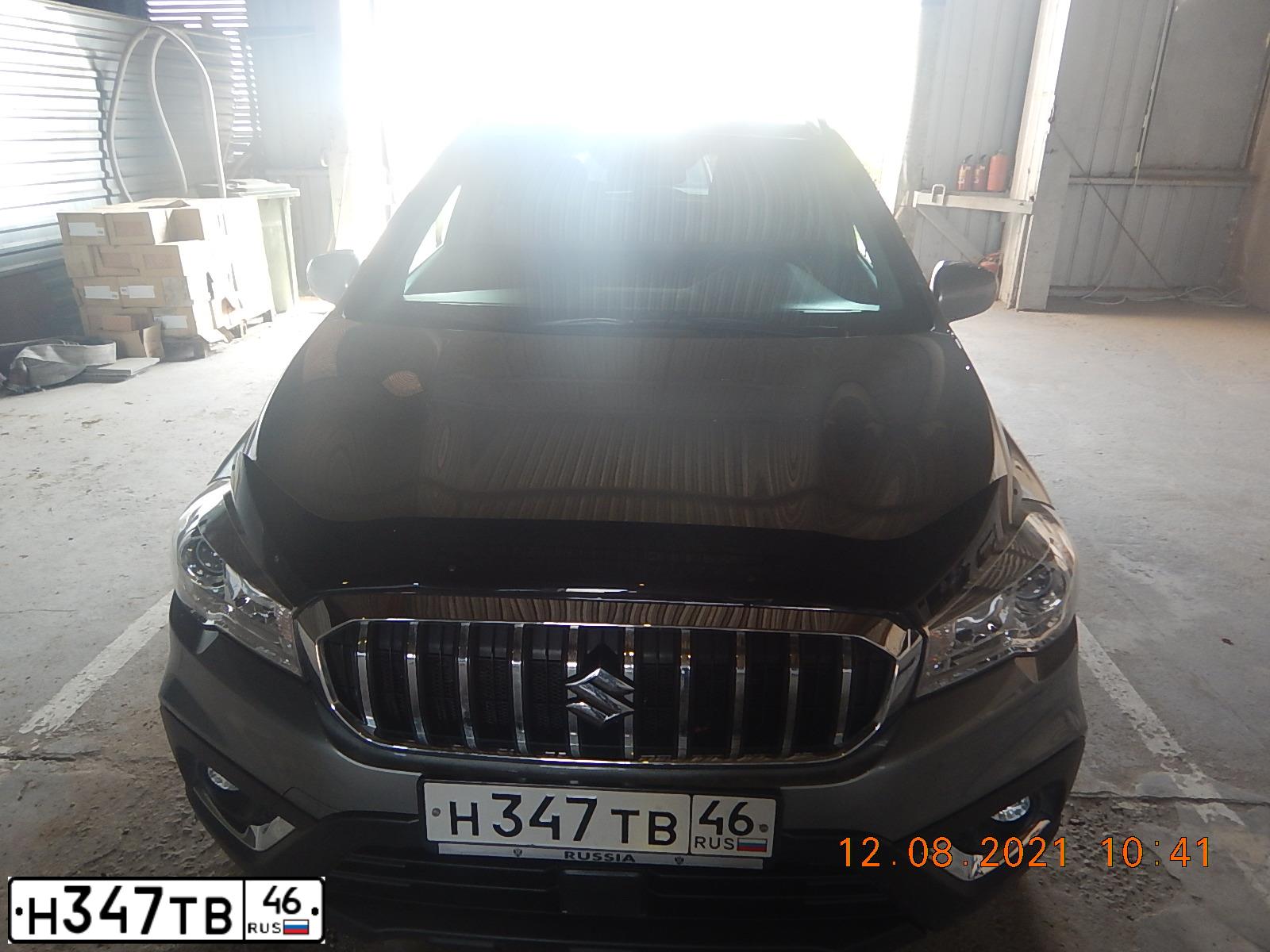 Фото автомобиля SUZUKI SX 4, 2017 — госномер К388ЕК147. Цвет: Серый