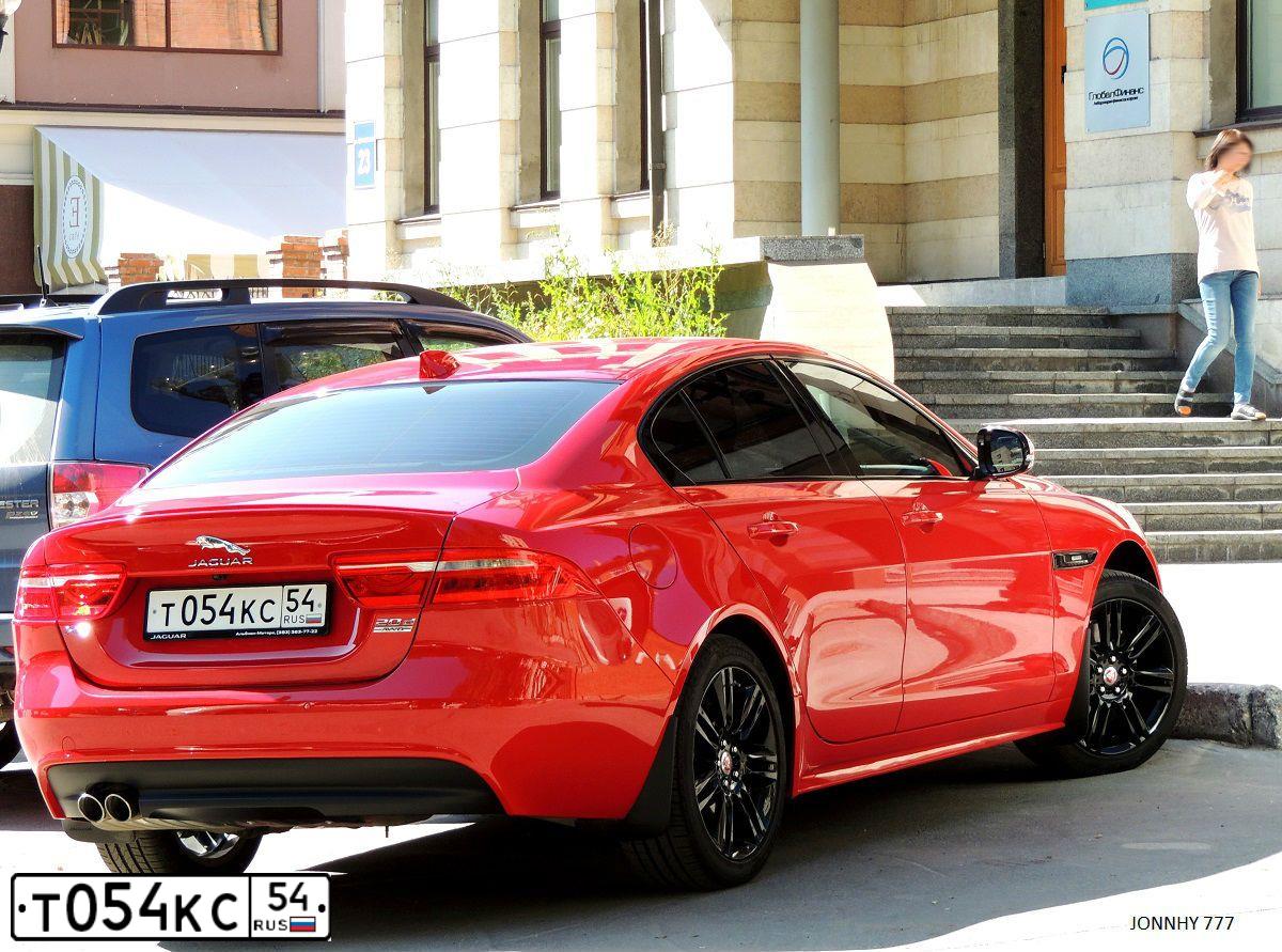Фото автомобиля JAGUAR XE, 2017 — госномер К059ЕР156