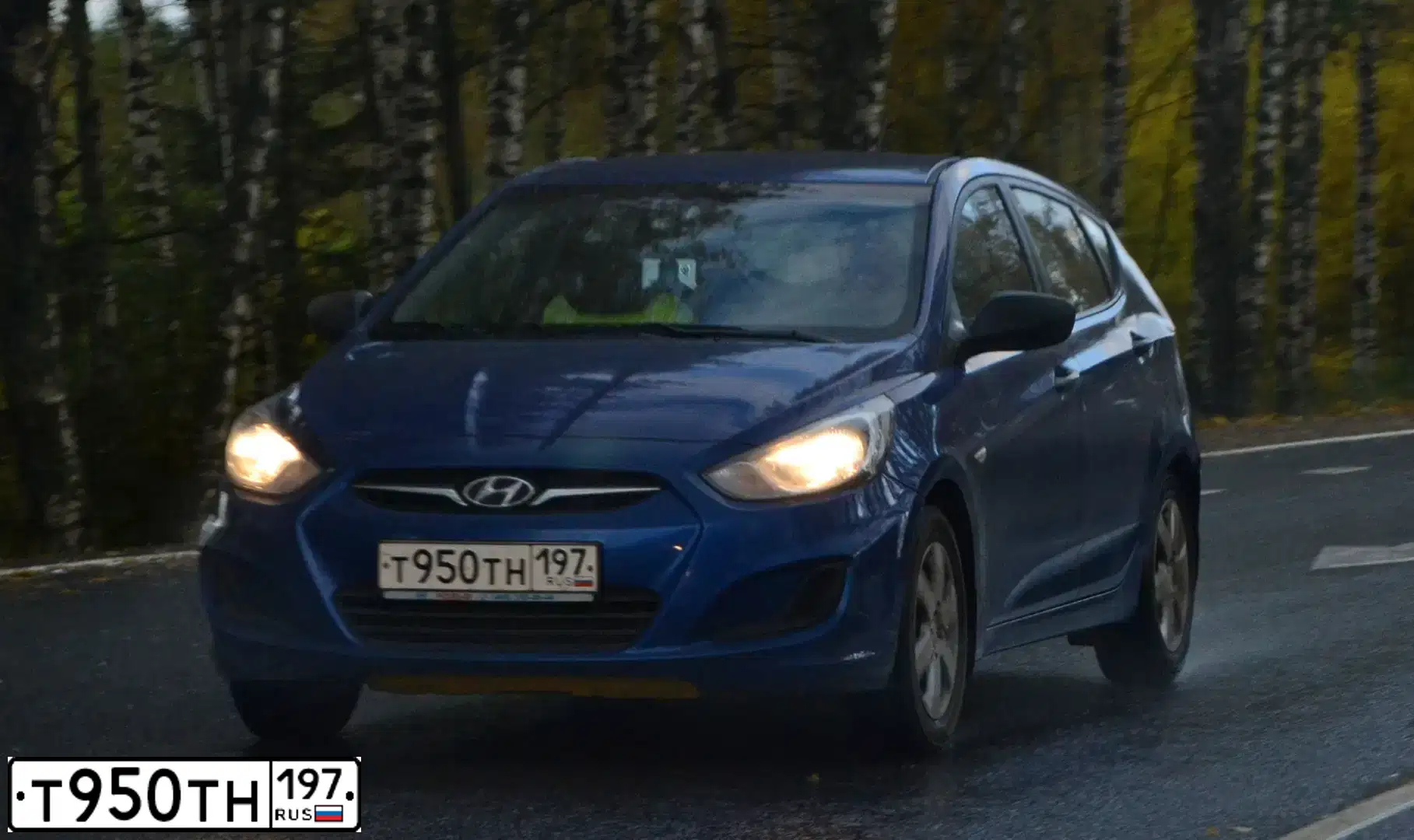 Фото автомобиля HYUNDAI SOLARIS, 2012 — госномер Т950ТН197. Цвет: СИНИЙ ТЕМНЫЙ