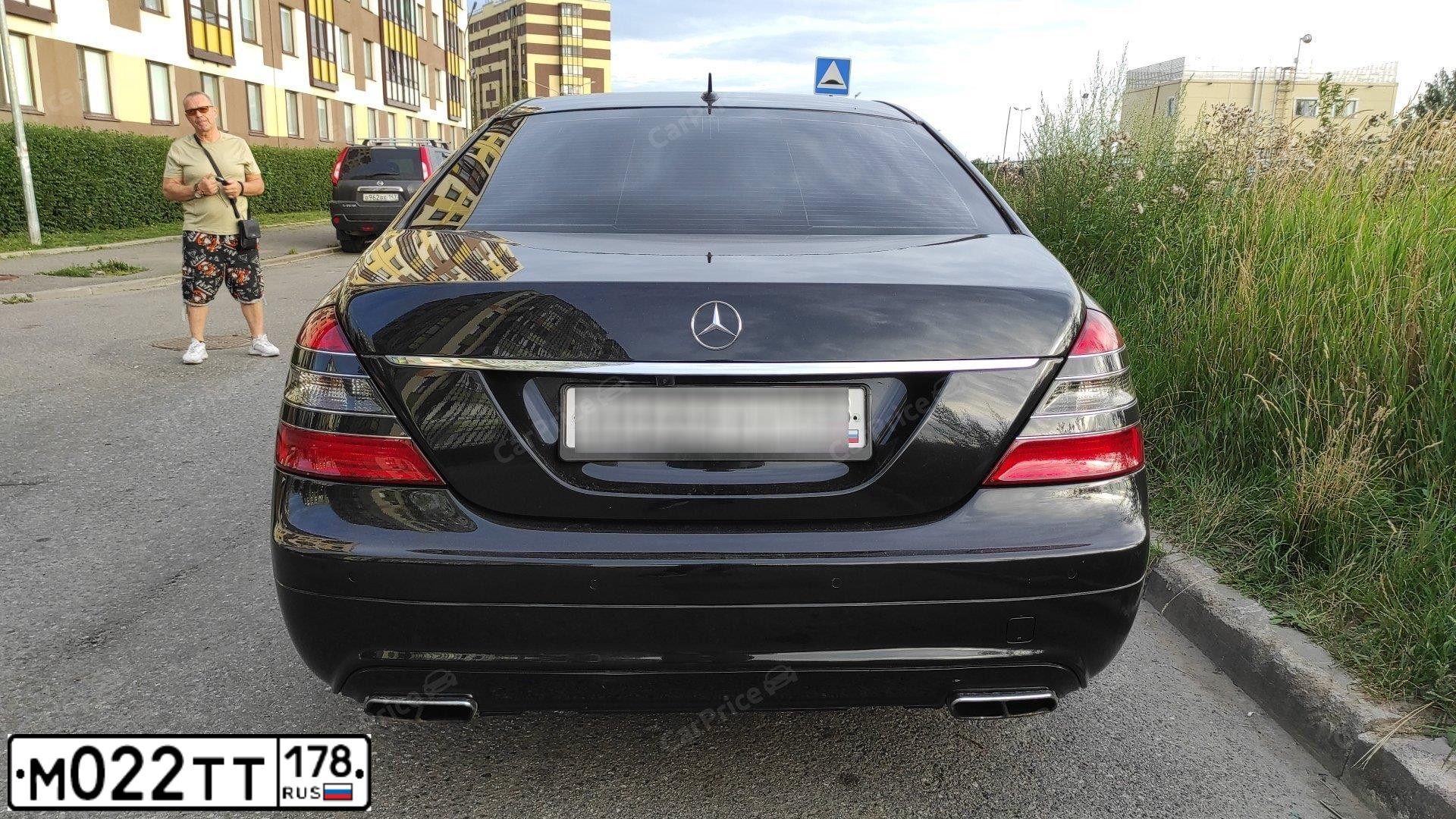 Фото автомобиля MERCEDES S-KLASSE, 2006 — госномер У032ОН152. Цвет: ЧЕРНЫЙ