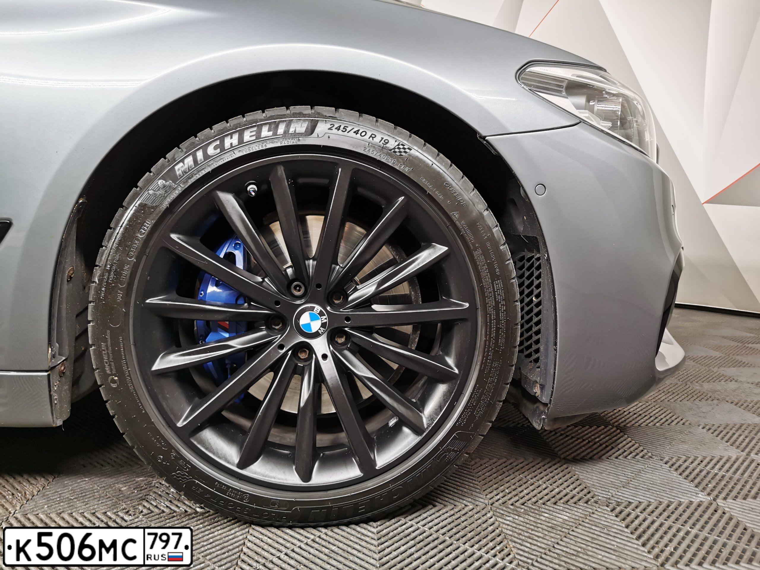 Фото автомобиля BMW SERIE 5, 2018 — госномер К506МС797. Цвет: СЕРЫЙ