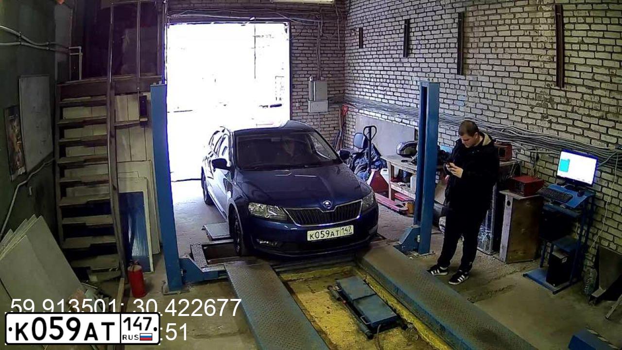 Фото автомобиля SKODA RAPID, 2019 — госномер К059АТ147. Цвет: синий