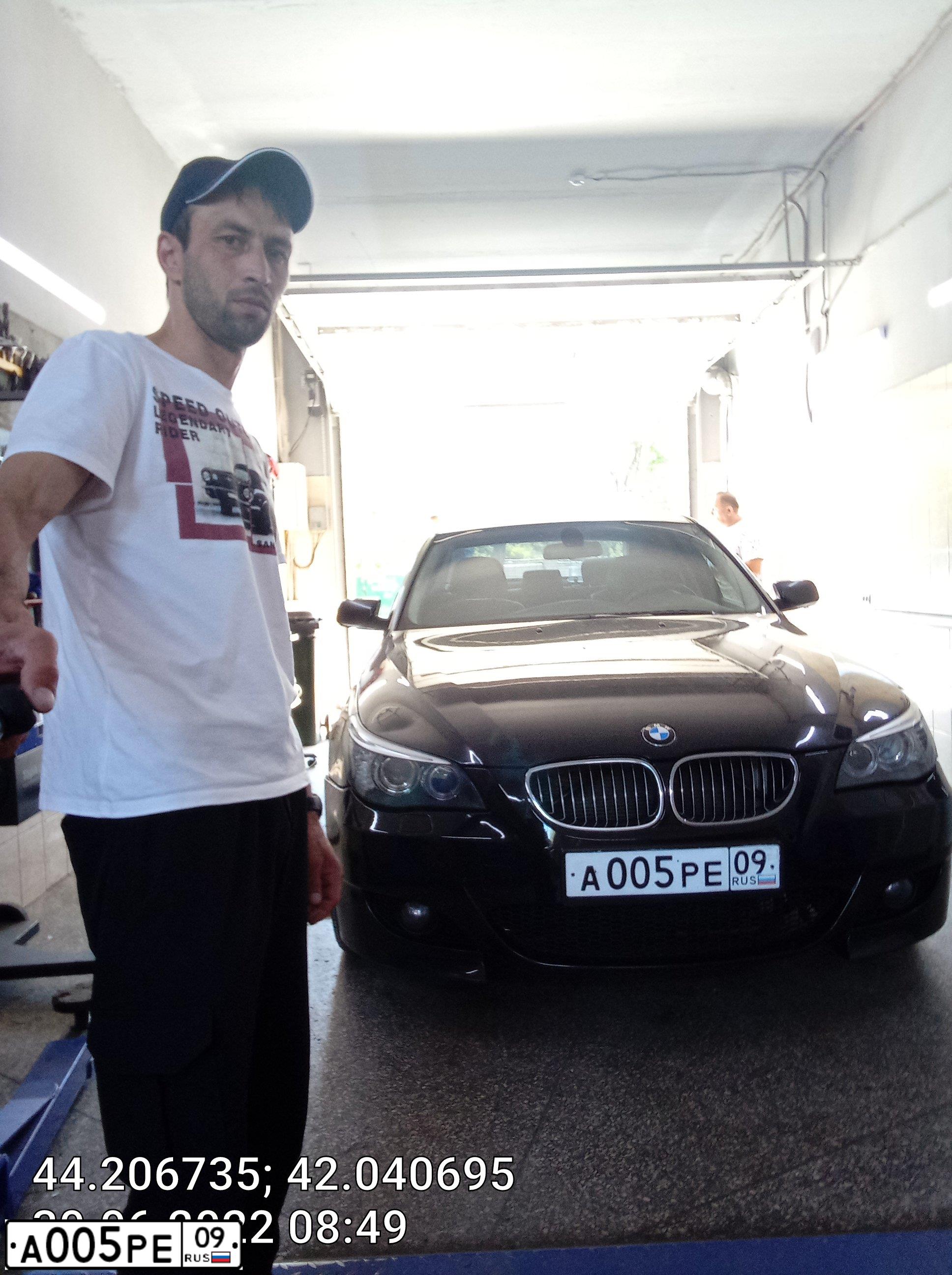 Фото автомобиля BMW SERIE 3, 2011 — госномер А005РЕ09. Цвет: Белый