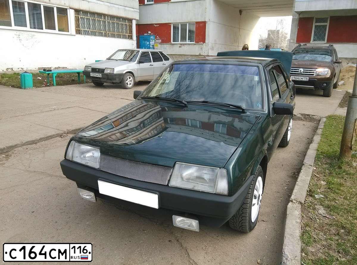 Фото автомобиля RENAULT DUSTER, 2013 — госномер С164СМ116. Цвет: КОРИЧНЕВЫЙ