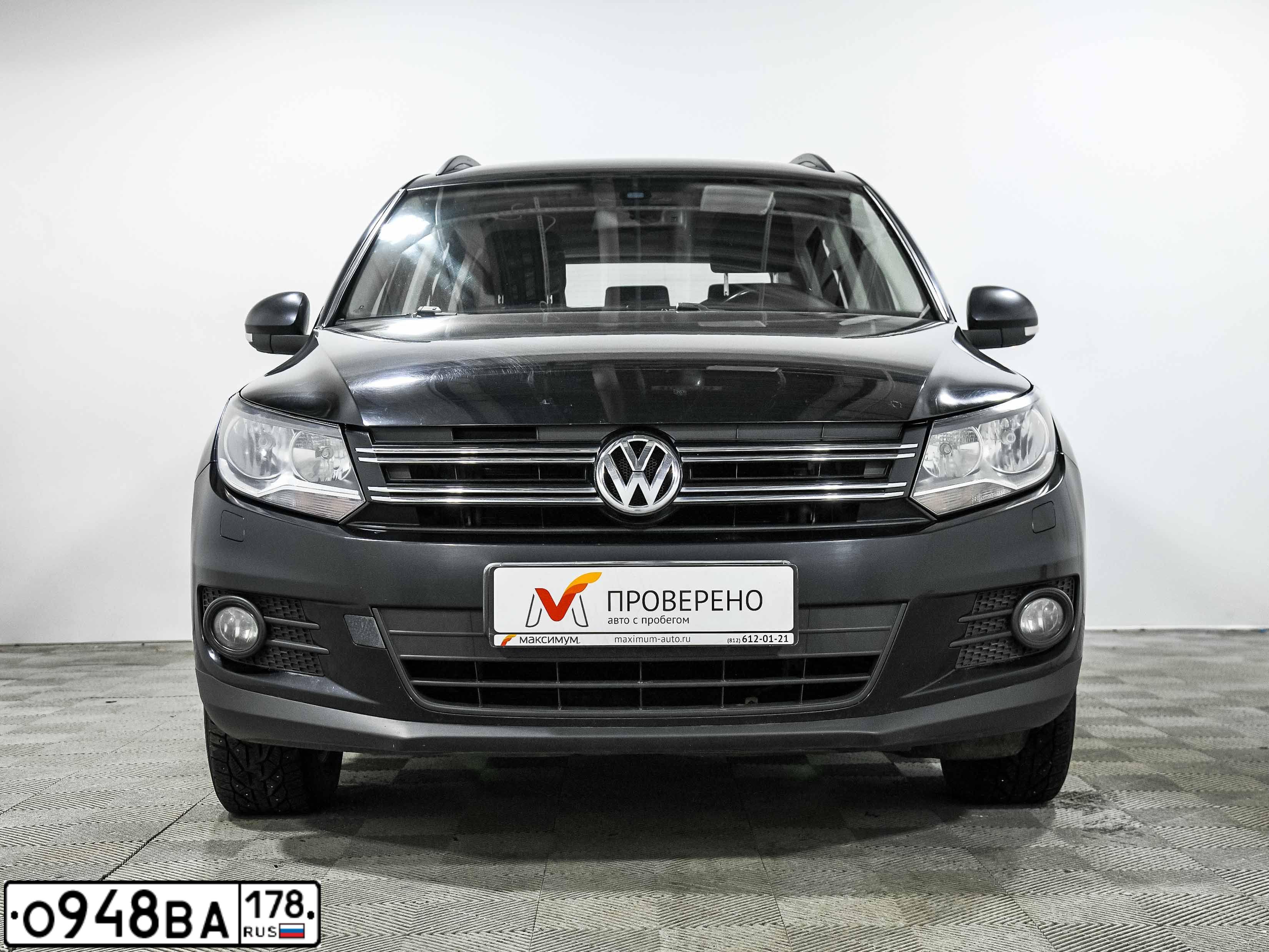 Фото автомобиля VOLKSWAGEN TIGUAN, 2013 — госномер О948ВА178. Цвет: ЧЕРНЫЙ