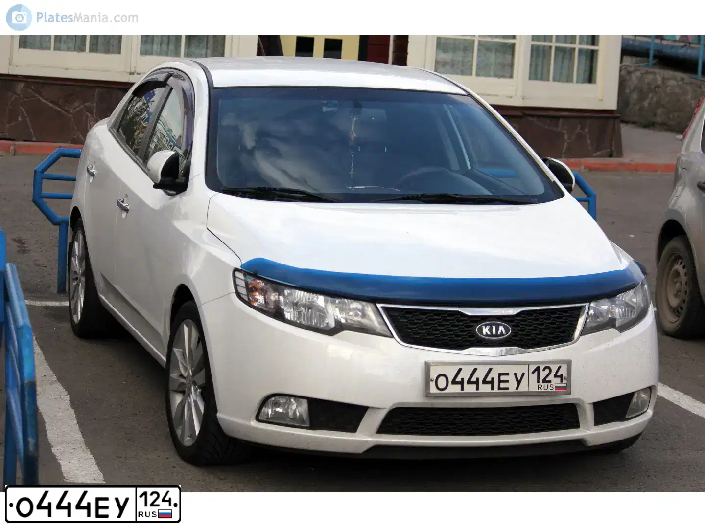 Фото автомобиля KIA MAGENTIS / OPTIMA, 2018 — госномер О444ЕУ124. Цвет: ЧЕРНЫЙ