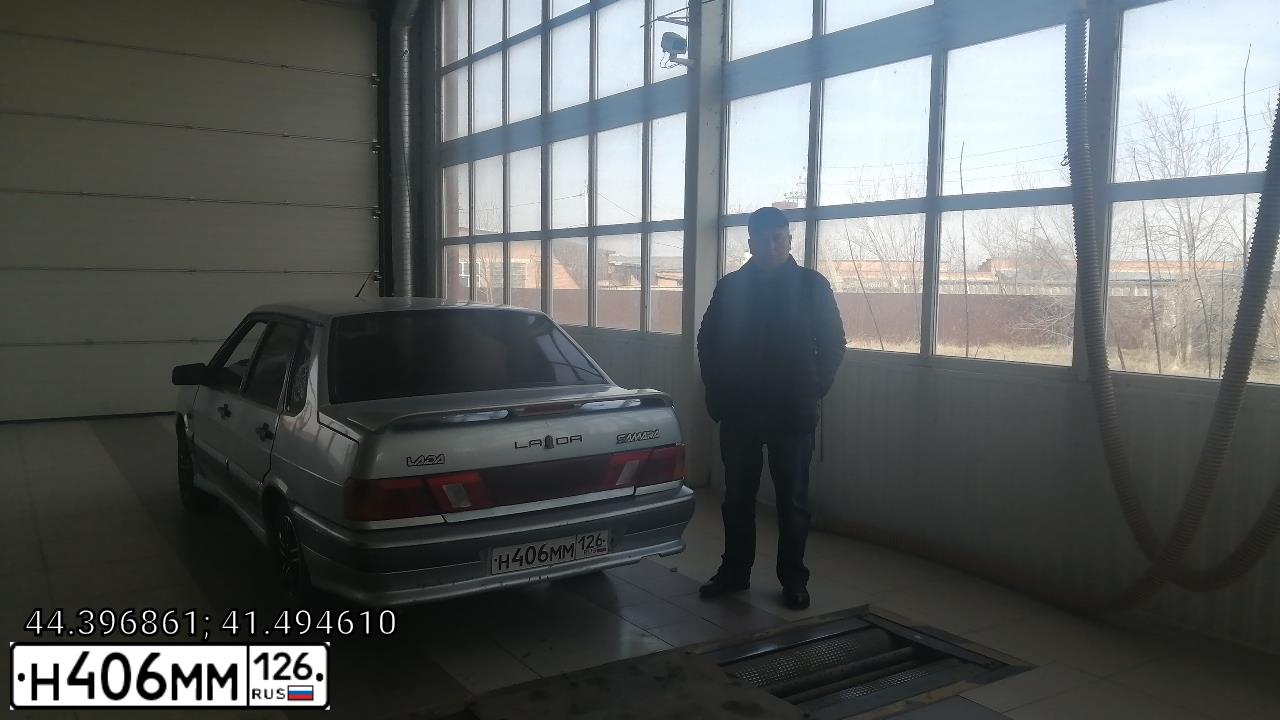 Фото автомобиля LADA 2115, 2002 — госномер М254УВ193