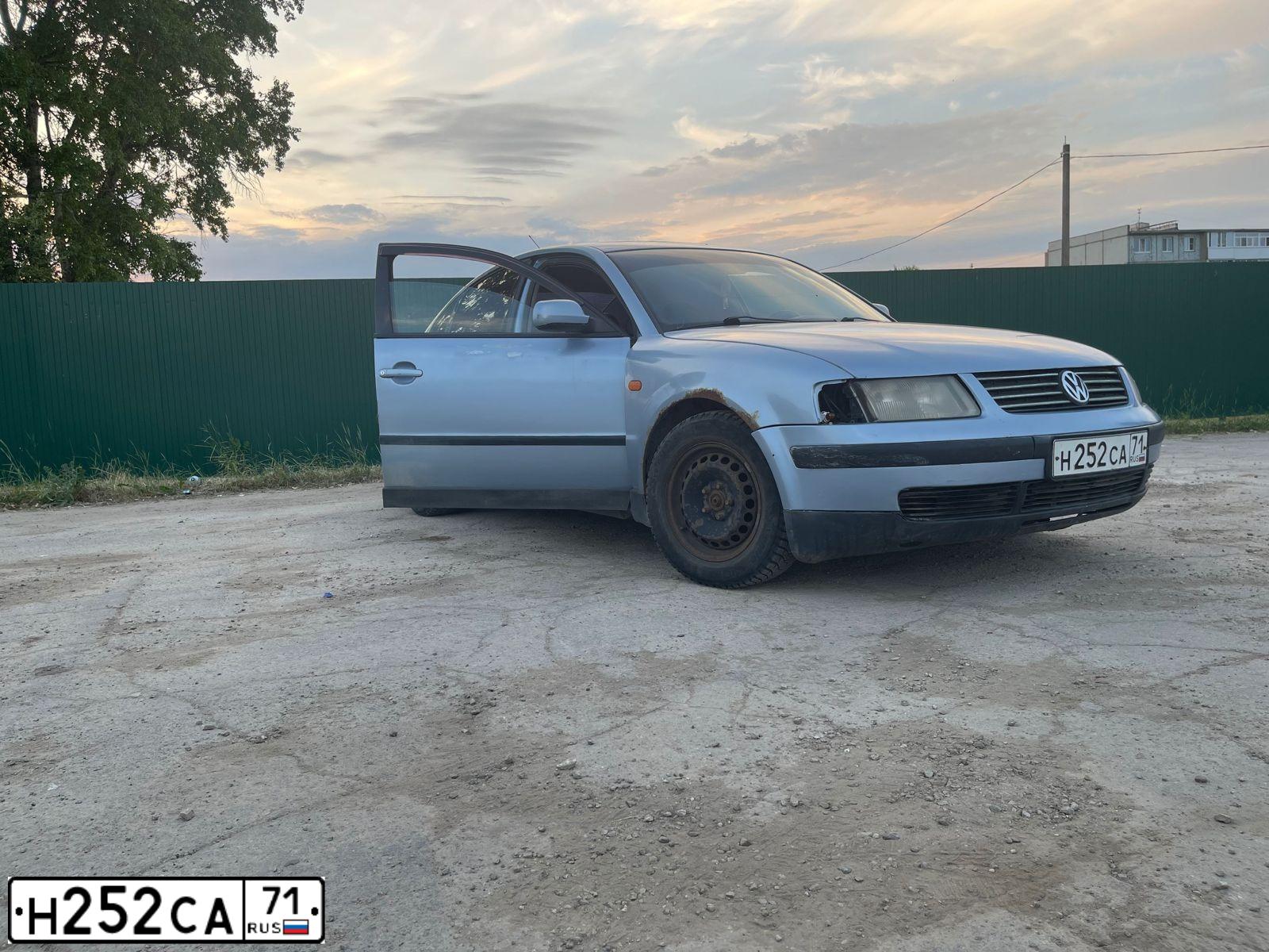 Фото автомобиля VOLKSWAGEN PASSAT, 1996 — госномер Н252СА71. Цвет: СЕРО ГОЛУБОЙ