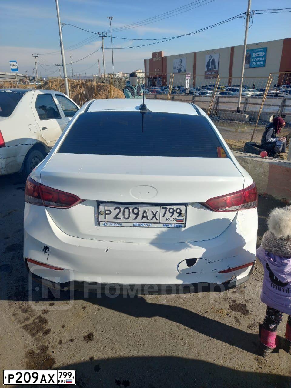 Фото автомобиля HYUNDAI SOLARIS, 2017 — госномер Р209АХ799. Цвет: СЕРЫЙ