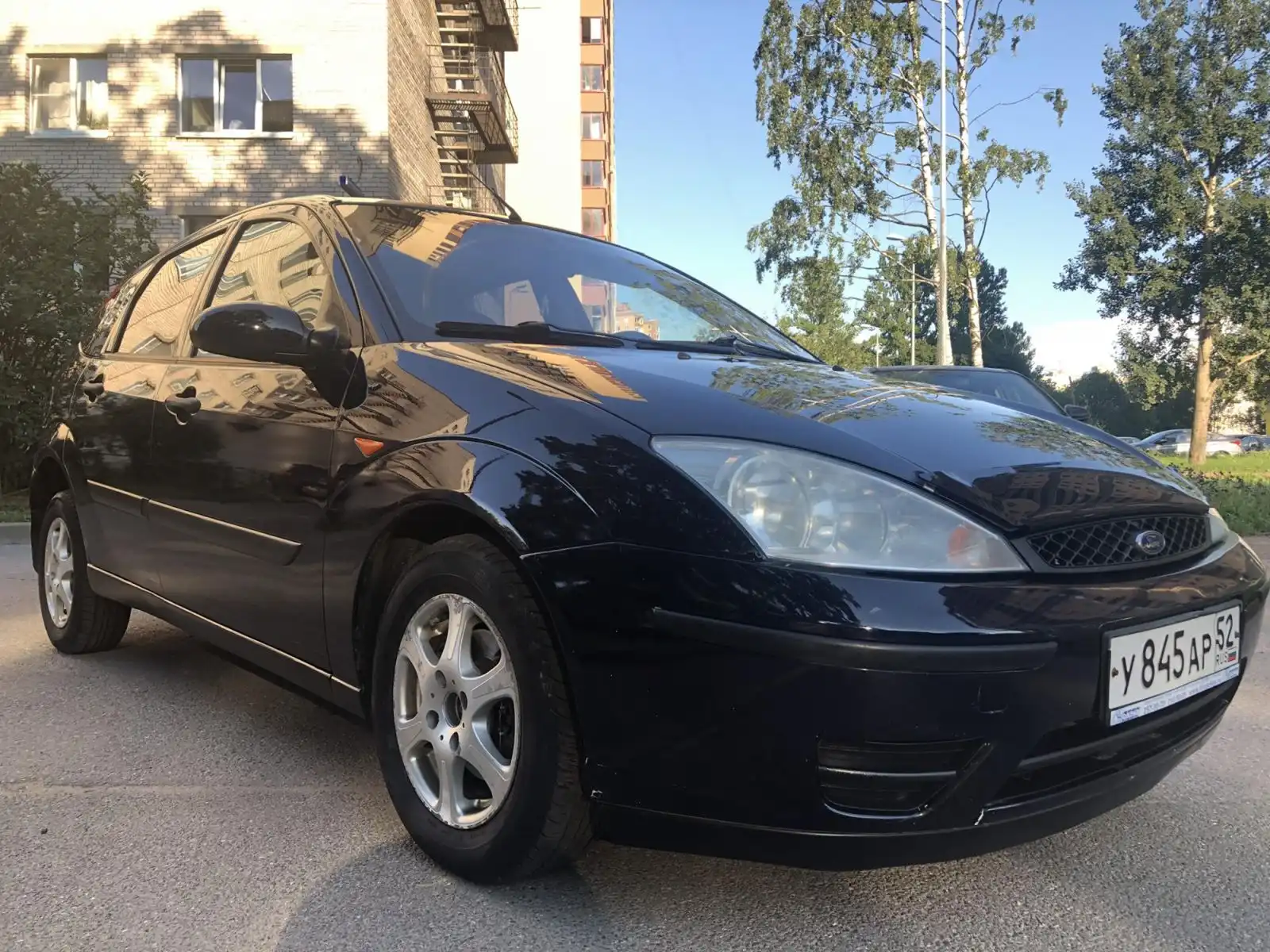 Фото автомобиля FORD FOCUS, 2003 — госномер В346КВ98. Цвет: ТЕМНО-СИНИЙ