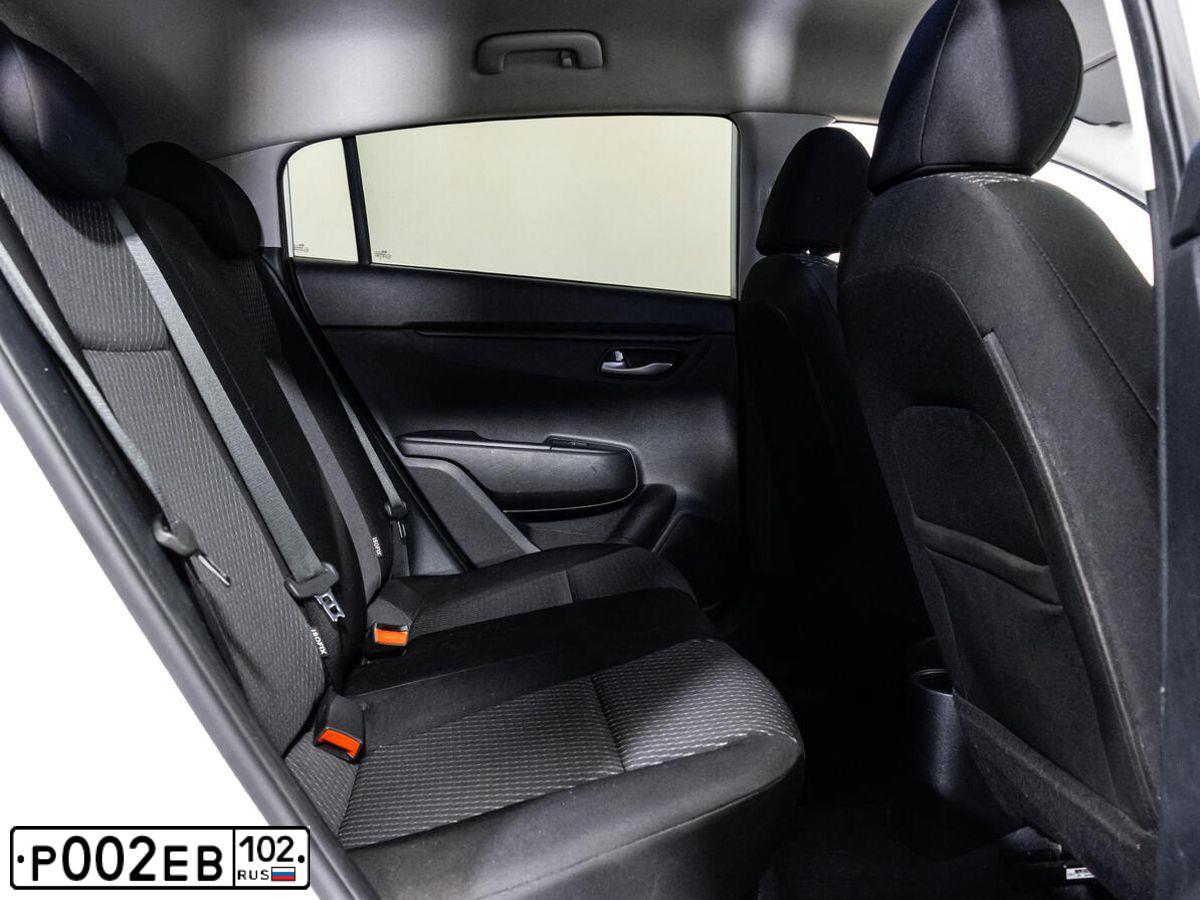 Фото автомобиля KIA SPORTAGE, 2013 — госномер Р002ЕВ102. Цвет: Серый
