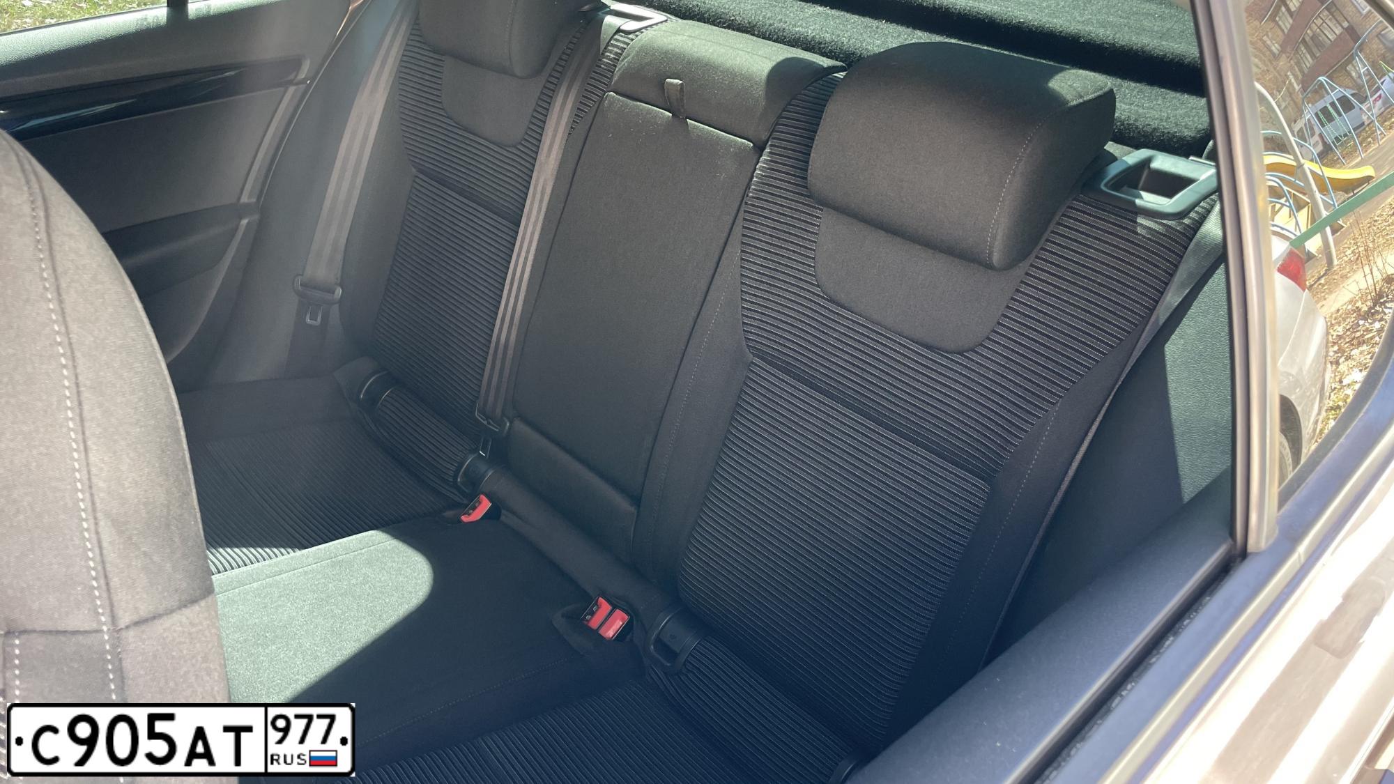 Фото автомобиля SKODA OCTAVIA, 2015 — госномер С505ОХ777. Цвет: Коричневый