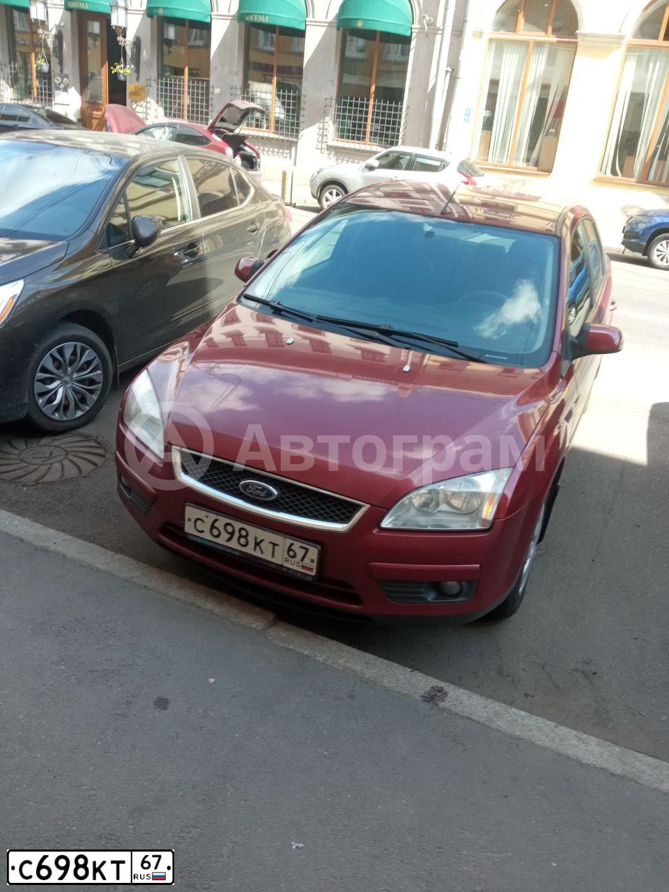 Фото автомобиля FORD FOCUS, 2007 — госномер С698КТ67. Цвет: ВИШНЕВЫЙ