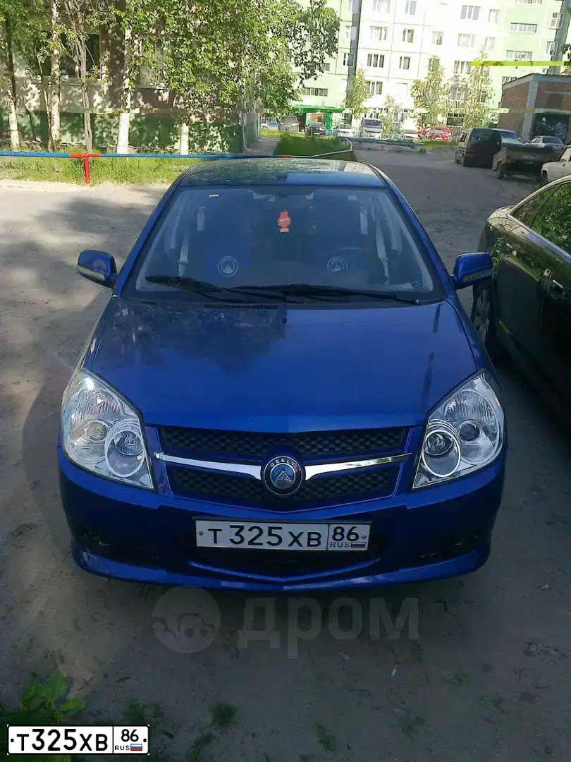Фото автомобиля GEELY MK, 2011 — госномер Р561АК186. Цвет: СИНИЙ