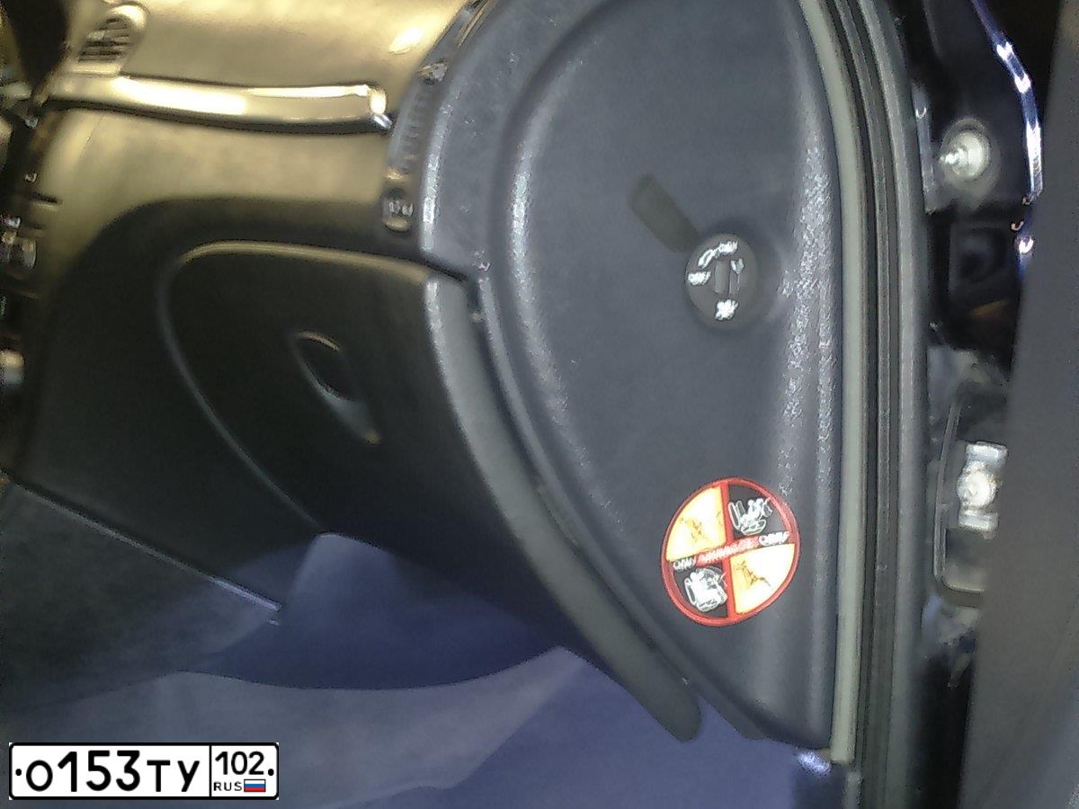 Фото автомобиля RENAULT LAGUNA, 2006 — госномер О153ТУ102. Цвет: ТЕМНО-СИНИЙ