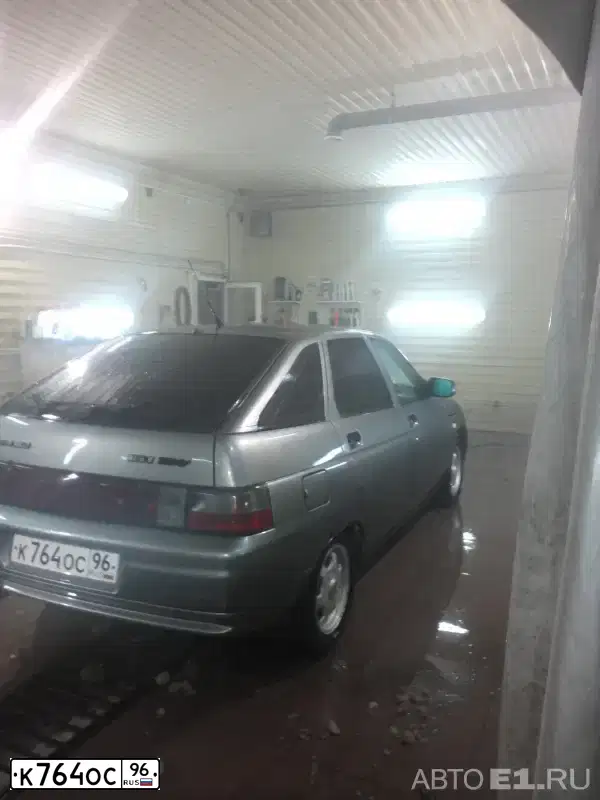 Фото автомобиля LADA 2112, 2006 — госномер К764ОС96. Цвет: СЕРО-ЗЕЛЕНЫЙ