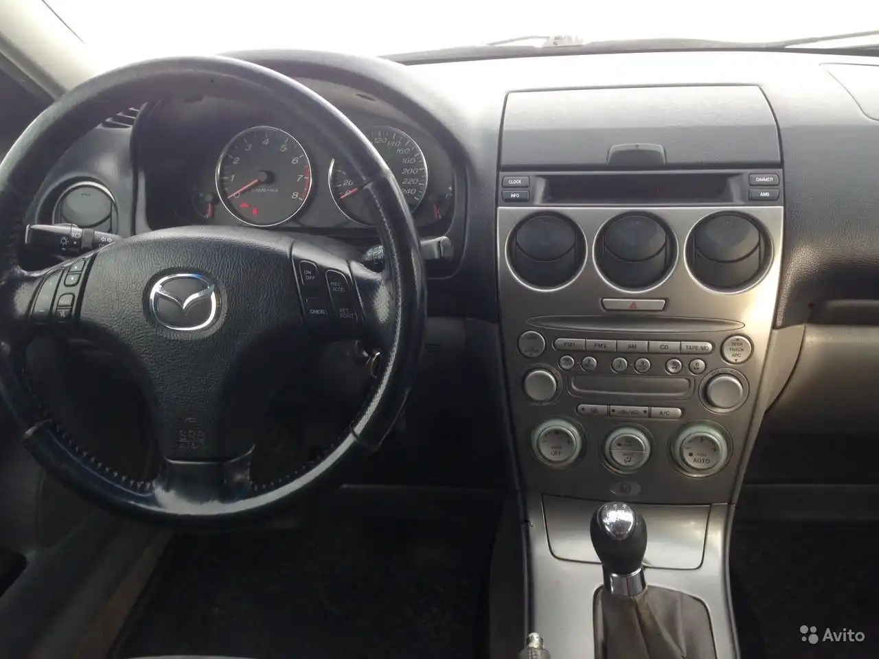 Фото автомобиля MAZDA 6, 2005 — госномер В711УУ702. Цвет: СЕРЫЙ