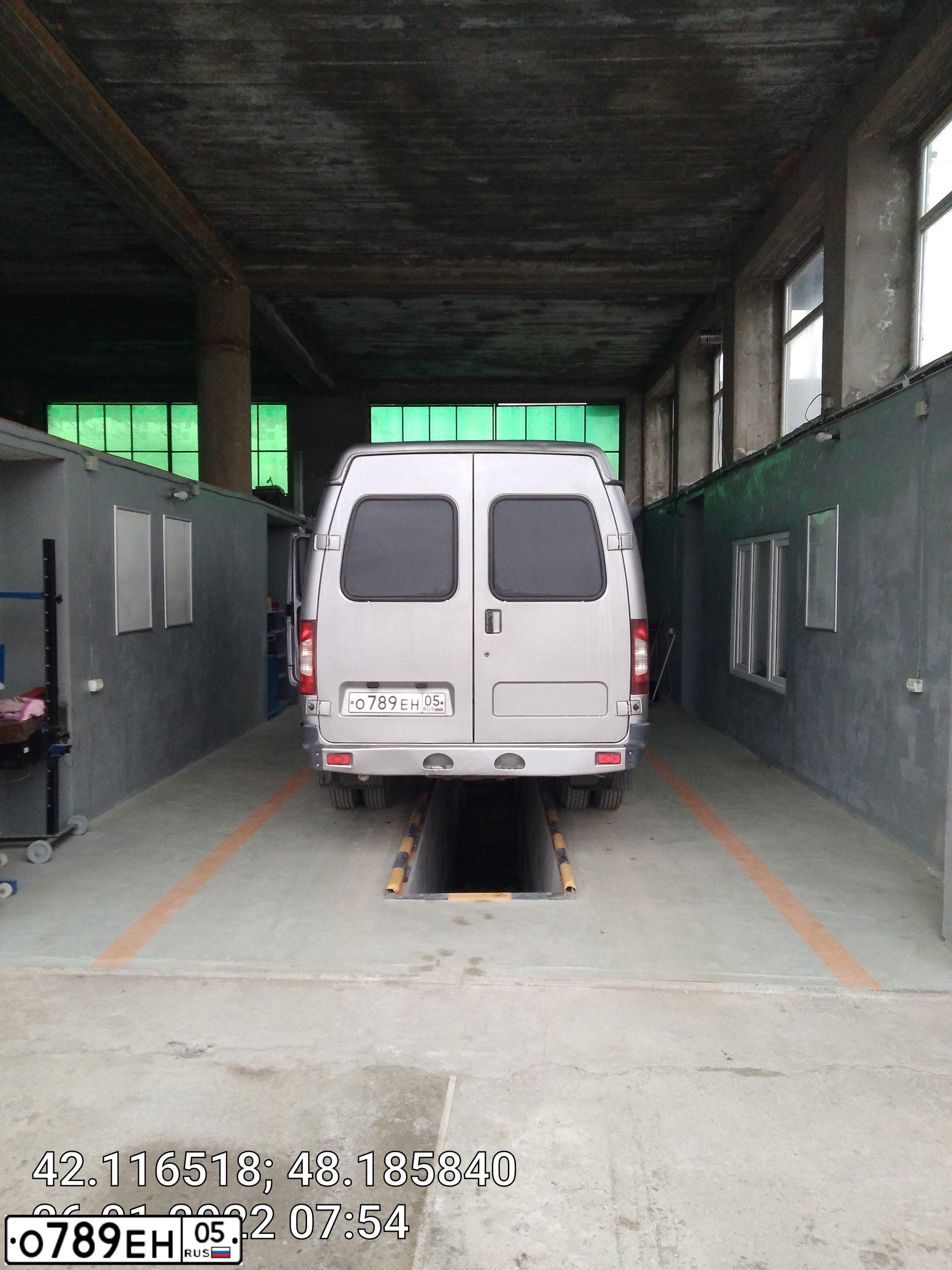 Фото автомобиля GAZ 3221 EL, 2011 — госномер О789ЕН05. Цвет: Серебристый