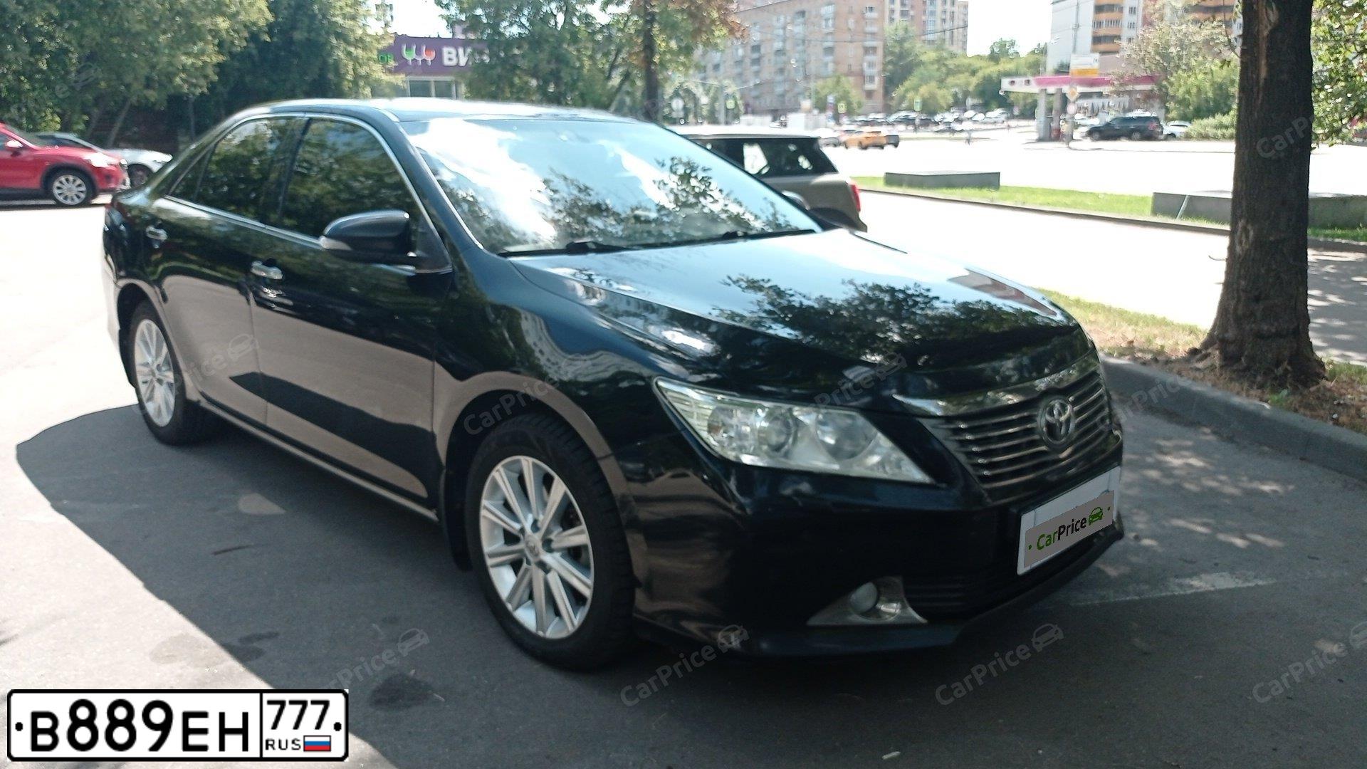 Фото автомобиля TOYOTA CAMRY, 2014 — госномер В889ЕН777. Цвет: ЧЕРНЫЙ МЕТАЛЛИК