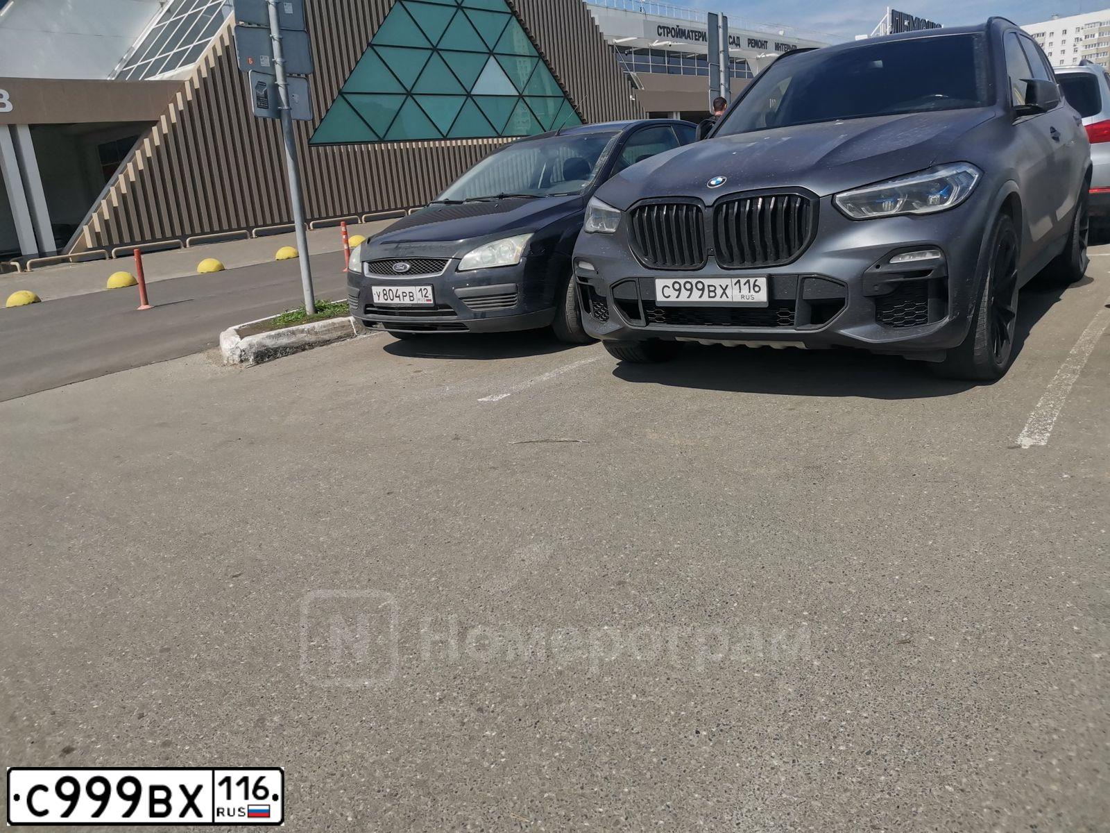 Фото автомобиля BMW X5, 2020 — госномер С999ВХ116. Цвет: Серый