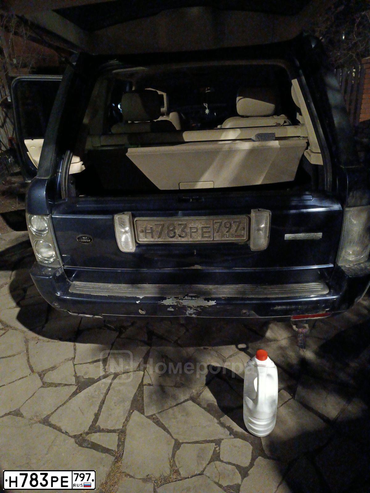 Фото автомобиля LANDROVER RANGE ROVER, 2007 — госномер Н783РЕ797. Цвет: СИНИЙ ТЕМНЫЙ