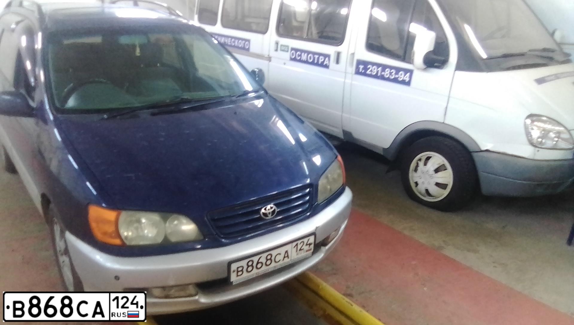Фото автомобиля TOYOTA IPSUM, 1999 — госномер М701ХТ54