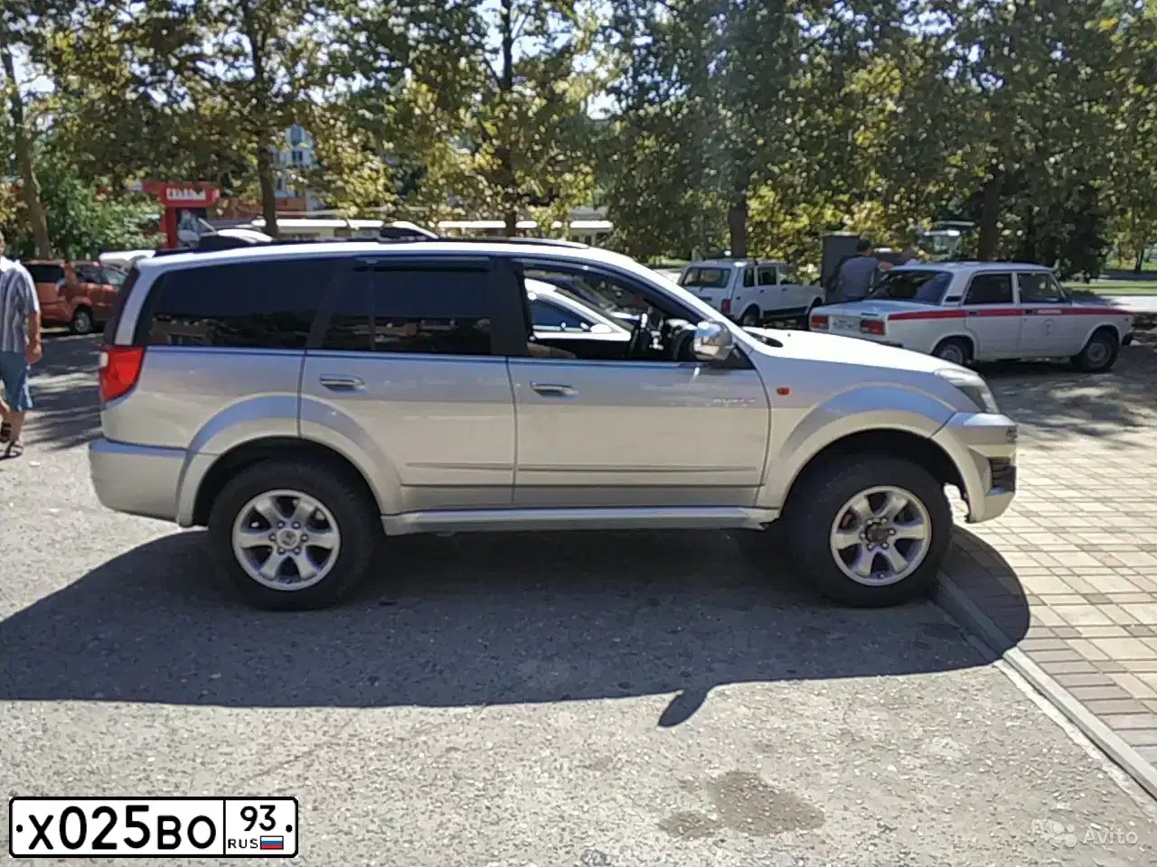 Фото автомобиля GREAT WALL HOVER, 2008 — госномер Х025ВО93. Цвет: СВЕТЛО-СЕРЫЙ