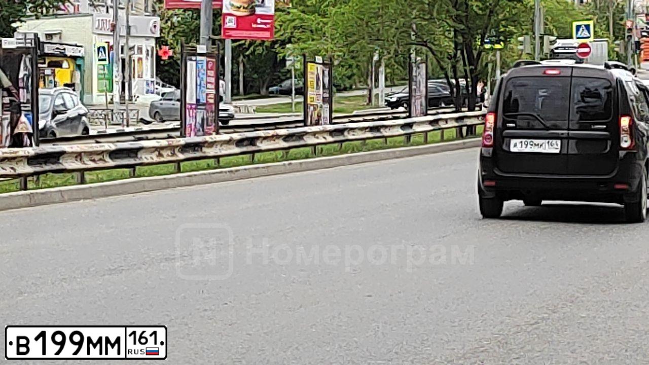Фото автомобиля HYUNDAI SOLARIS, 2011 — госномер Р335ТО161. Цвет: Серебристый