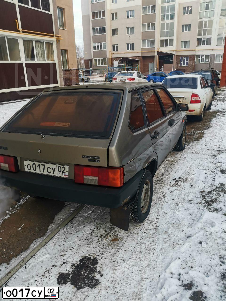 Фото автомобиля LADA 2109, 2001 — госномер Н077СО702. Цвет: СВЕТЛО-СЕРО-ЗЕЛЕНЫЙ