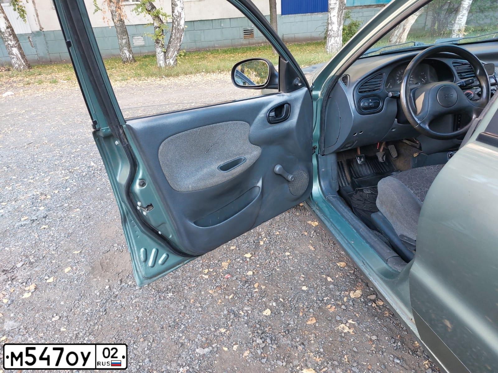 Фото автомобиля ZAZ LANOS, 2006 — госномер М137ТТ799. Цвет: ОЛИВКОВЫЙ