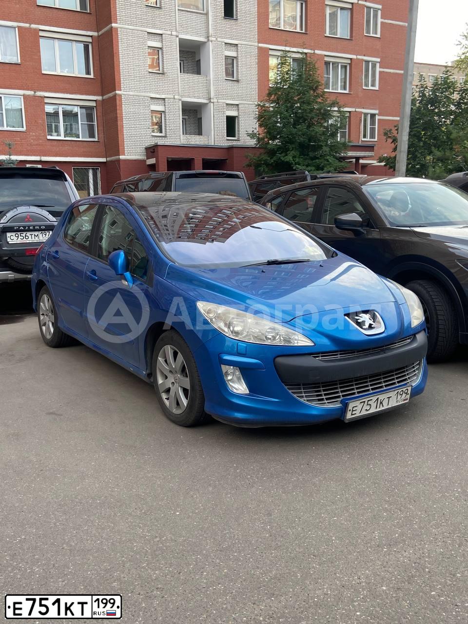 Фото автомобиля PEUGEOT 308, 2008 — госномер Е751КТ199. Цвет: СИНИЙ ЯРКИЙ