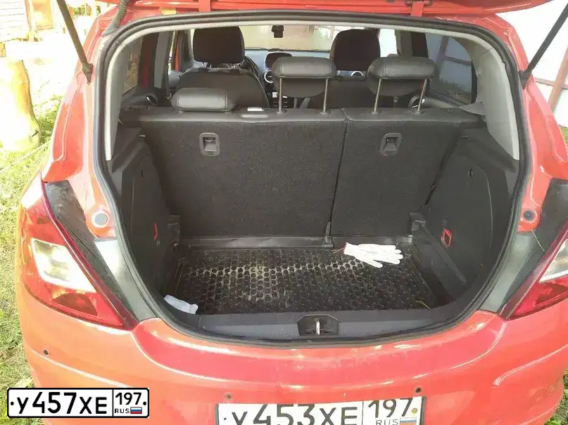 Фото автомобиля SKODA OCTAVIA, 2012 — госномер У457ХЕ197. Цвет: Белый