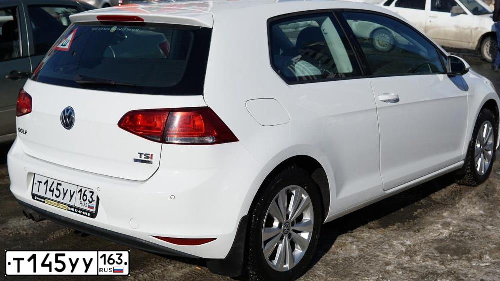 Фото автомобиля VOLKSWAGEN GOLF, 2013 — госномер Т145УУ163. Цвет: БЕЛЫЙ