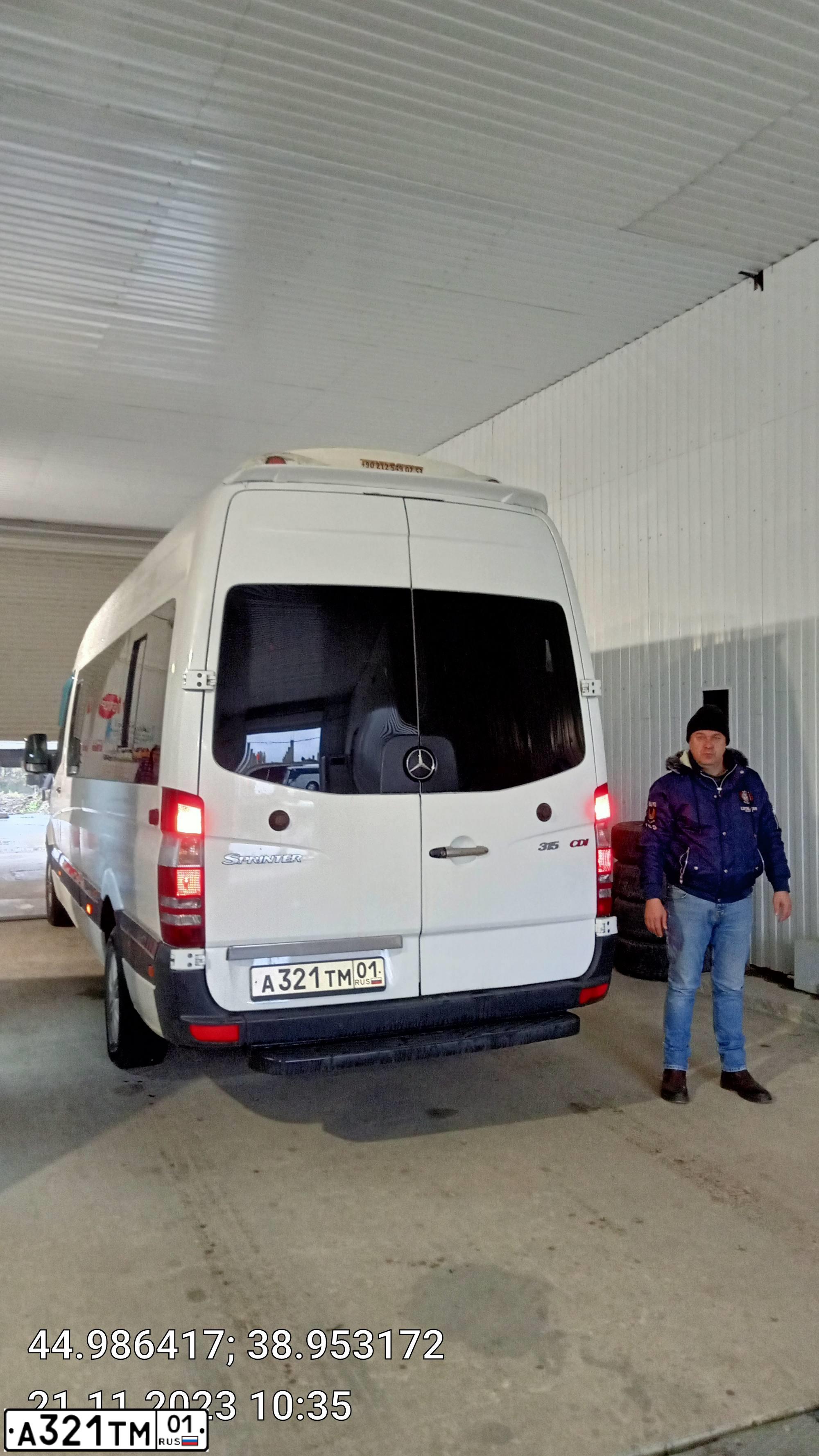 Фото автомобиля MERCEDES SPRINTER, 2008 — госномер А321ТМ01. Цвет: Белый
