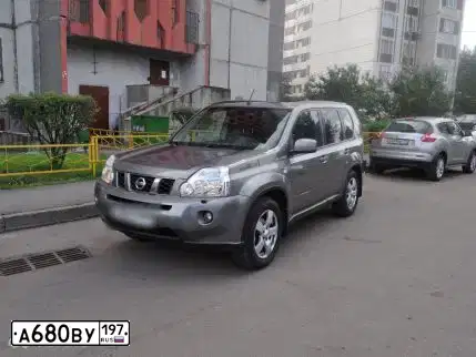 Фото автомобиля KIA SPORTAGE, 2010 — госномер О564РН799. Цвет: СИНИЙ