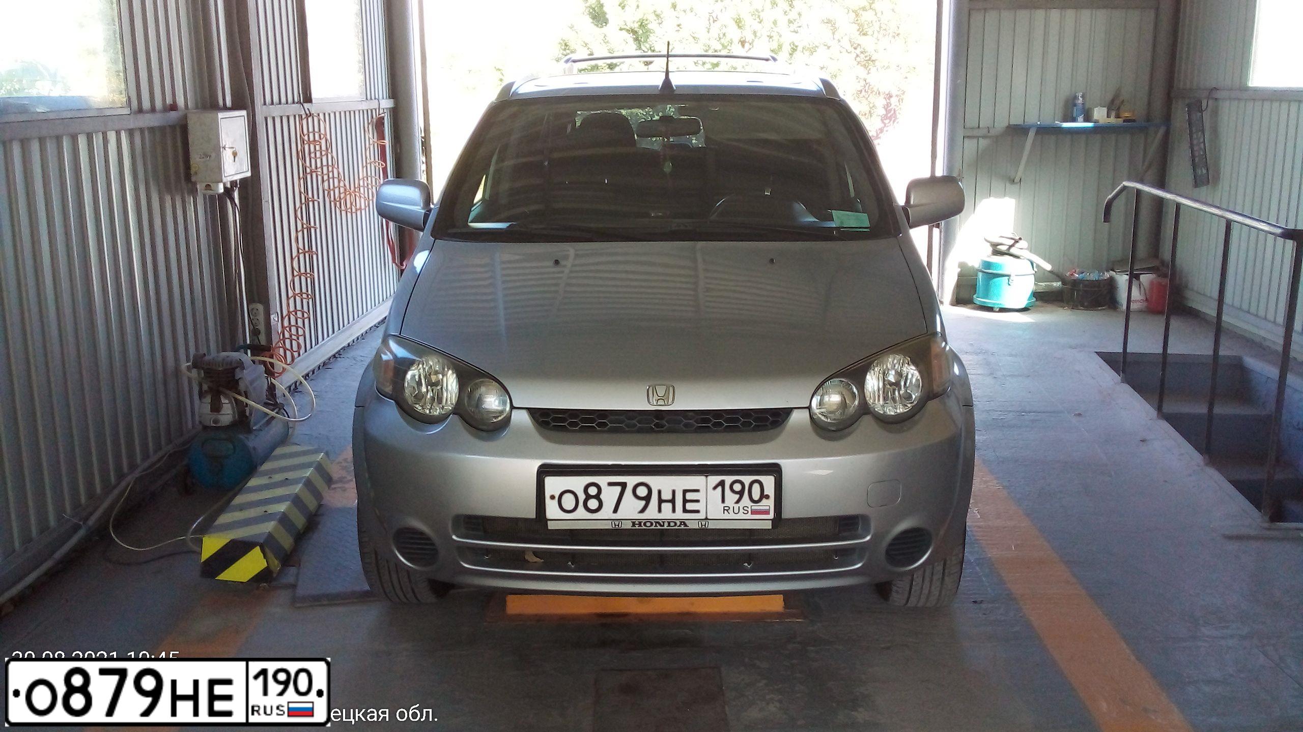 Фото автомобиля HONDA HR-V, 2003 — госномер Р672ВТ29. Цвет: Серебристый