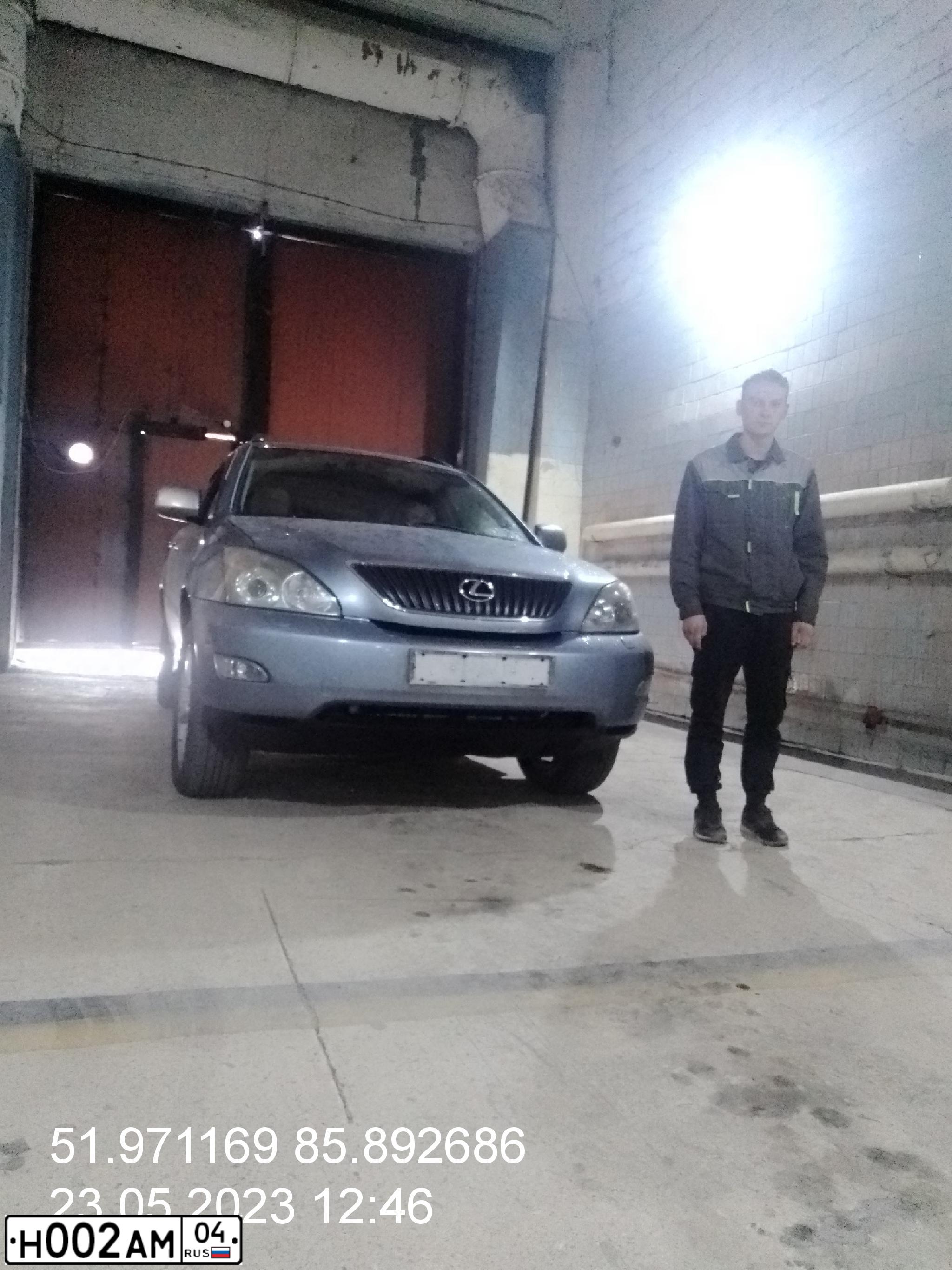 Фото автомобиля LEXUS S RX, 2005 — госномер Н002АМ04. Цвет: СИНИЙ ГОЛУБОЙ