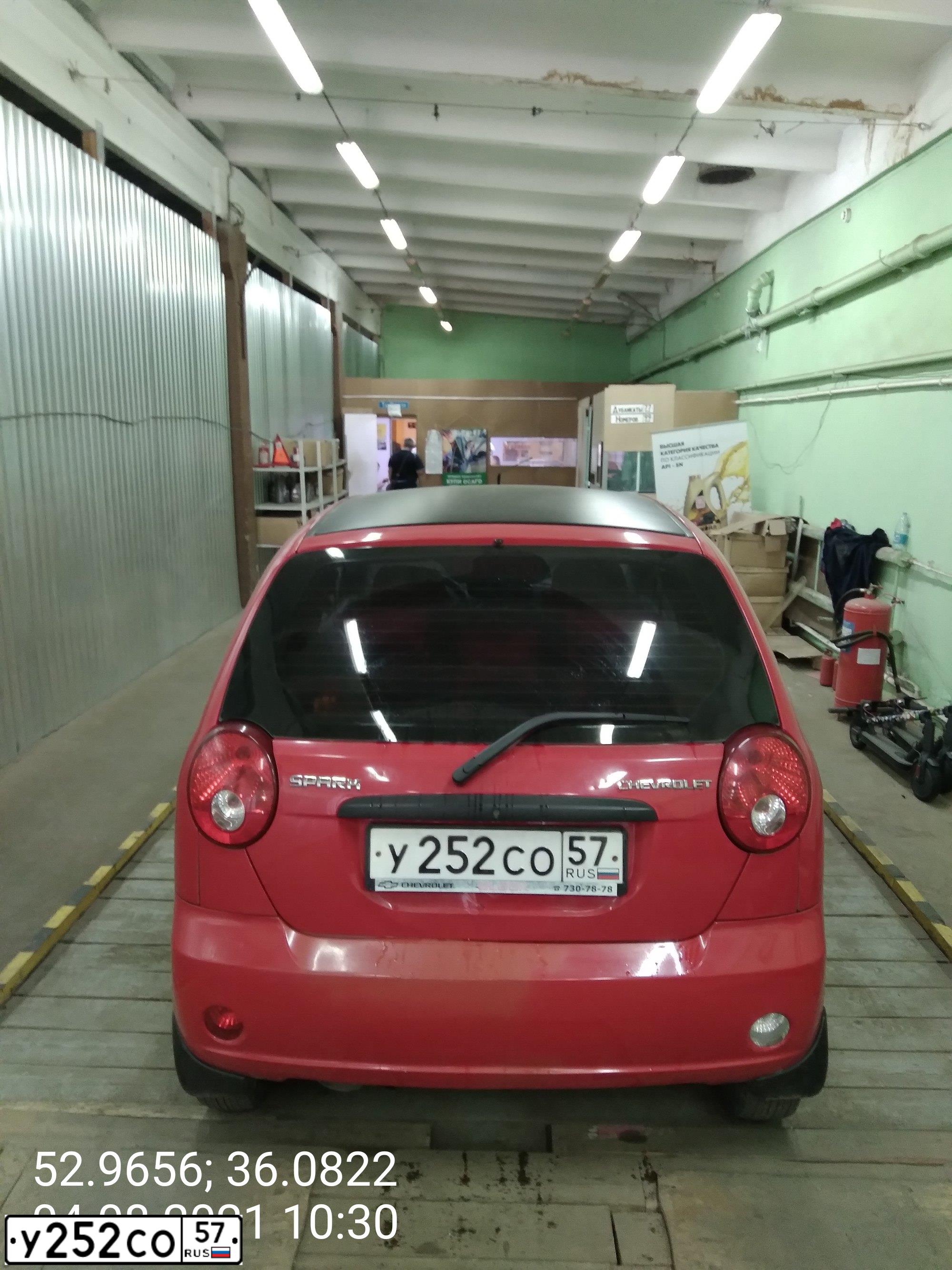 Фото автомобиля CHEVROLET SPARK, 2007 — госномер А930ВР199. Цвет: Красный