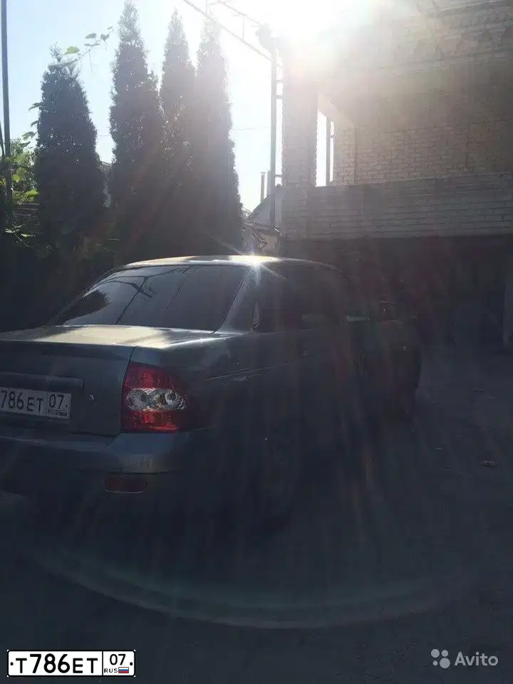 Фото автомобиля LADA 2106, 1998 — госномер Н645ЕУ26. Цвет: СЕРО-БЕЛЫЙ