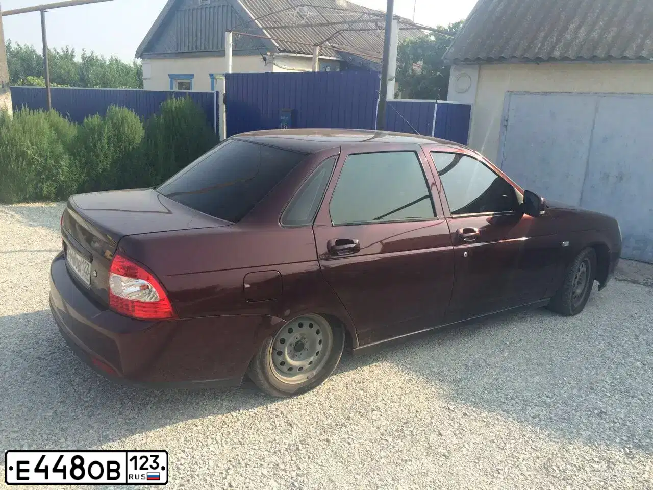 Фото автомобиля LADA 2170 PRIORA, 2012 — госномер У440УУ01. Цвет: ТЕМНО-ВИШНЕВЫЙ