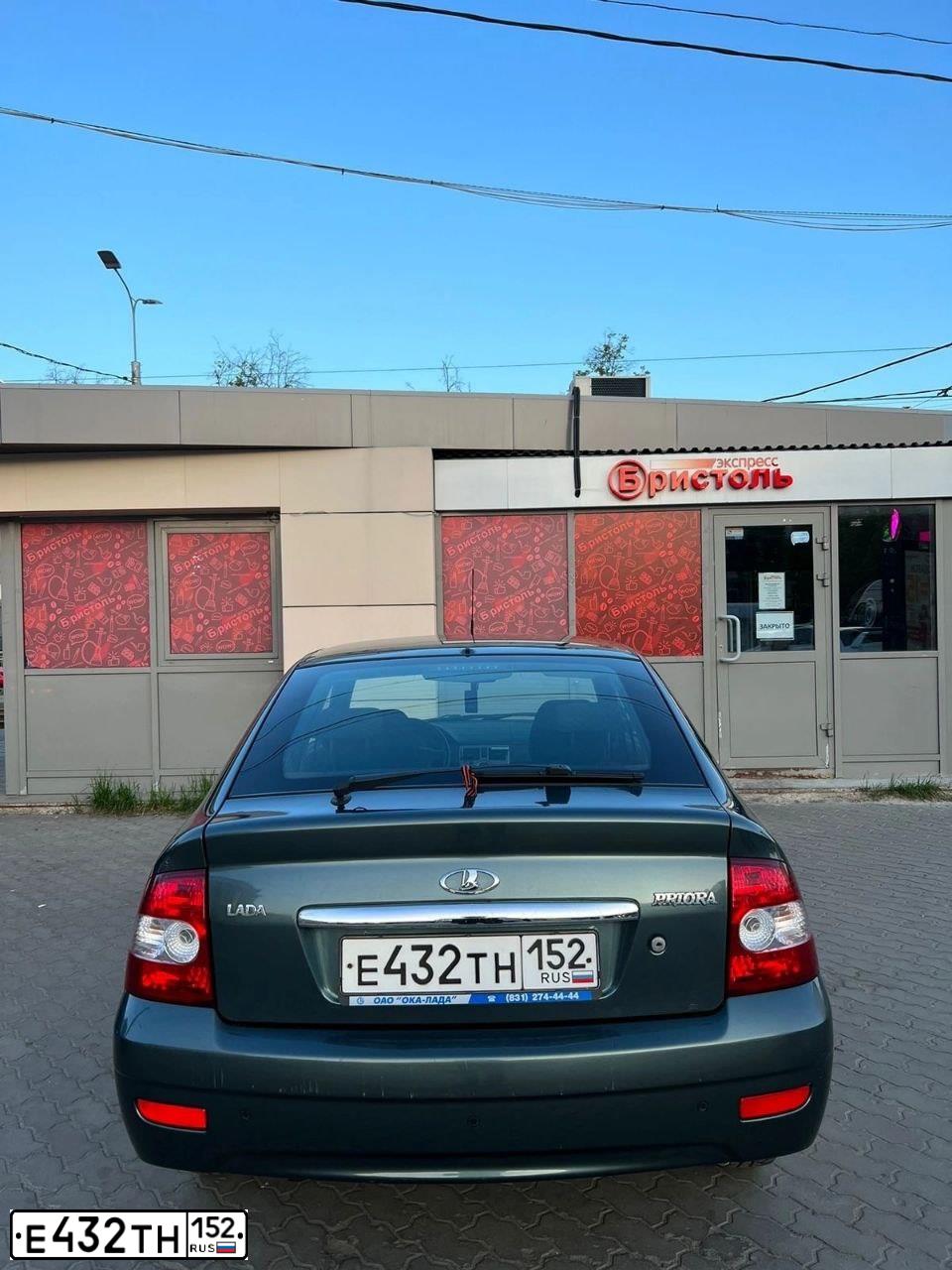 Фото автомобиля LADA 2172 PRIORA, 2011 — госномер М211СА67. Цвет: Серо-сине-зеленый