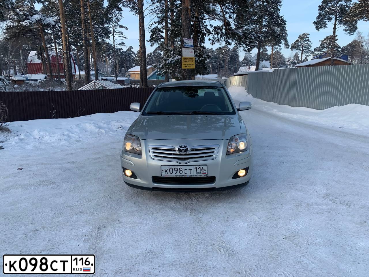 Фото автомобиля TOYOTA AVENSIS, 2006 — госномер С916ХО70. Цвет: СЕРЕБРИСТЫЙ