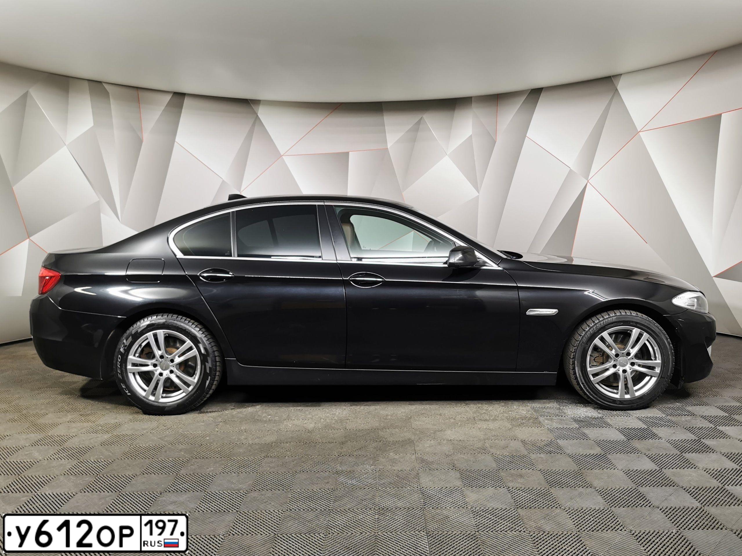 Фото автомобиля BMW SERIE 5, 2013 — госномер У612ОР197. Цвет: ЧЕРНЫЙ