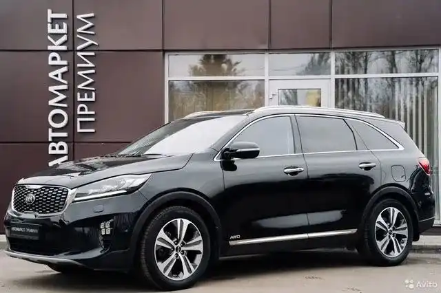 Фото автомобиля KIA SORENTO, 2019 — госномер С071ВВ799. Цвет: ЧЕРНЫЙ