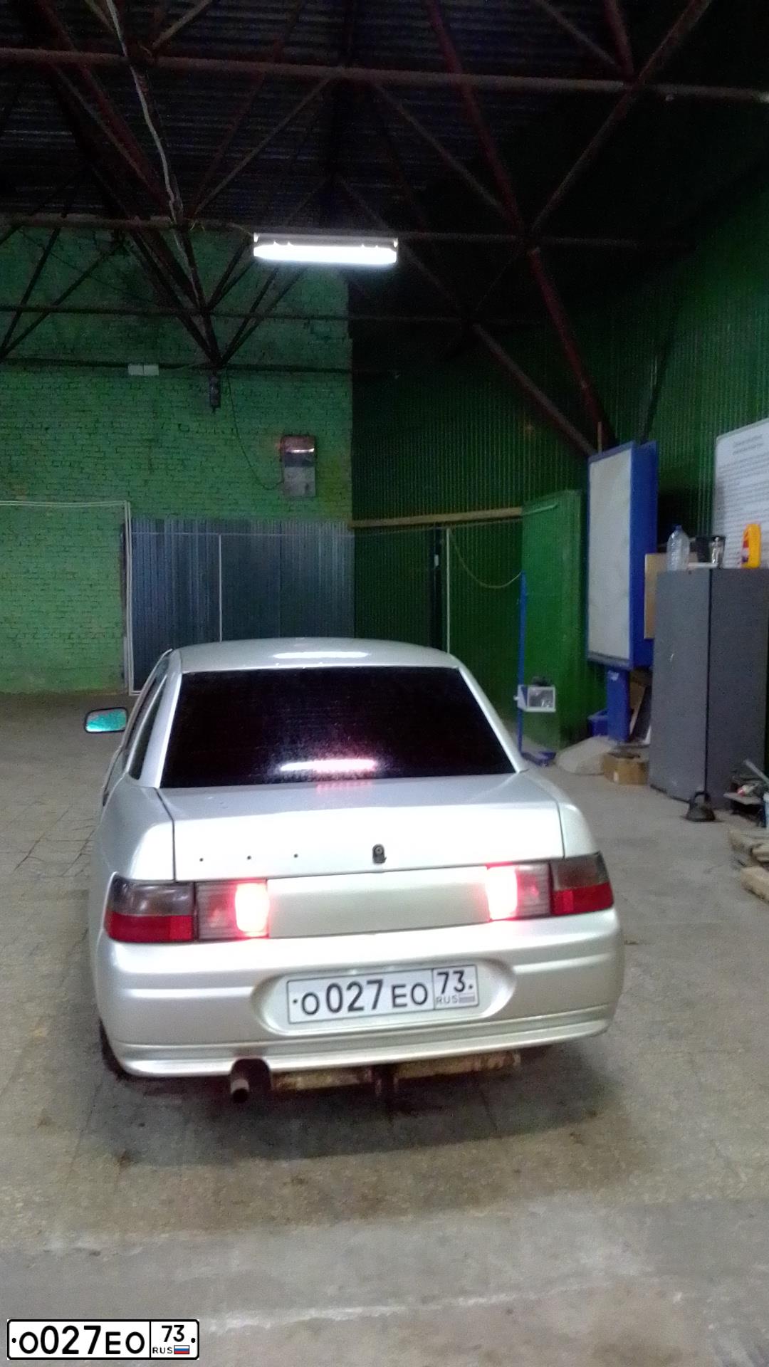 Фото автомобиля LADA 2110, 2006 — госномер О027ЕО73. Цвет: СЕРЕБРИСТО-БЕЖЕВЫЙ