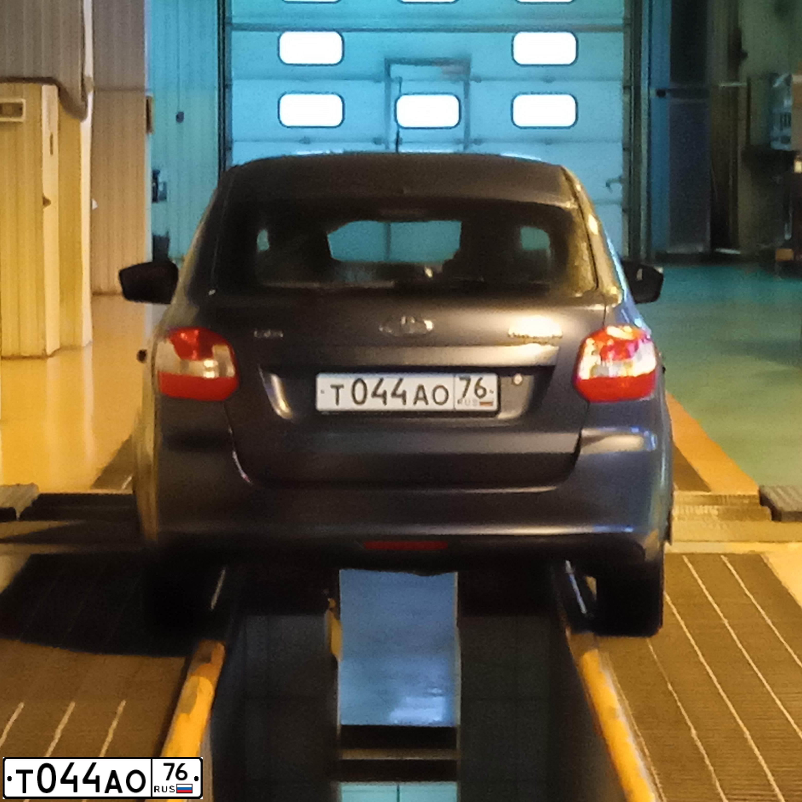 Фото автомобиля LADA 2191 GRANTA, 2014 — госномер Т044АО76. Цвет: СЕРО-СИНИЙ
